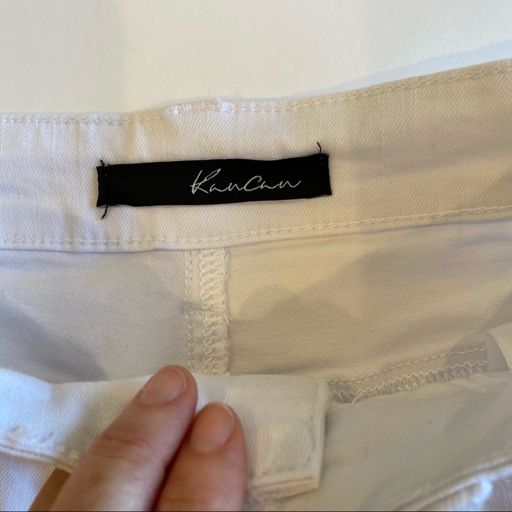 KanCan White Distressed Denim Shorts NWT 3/25 - Picture 8 of 12